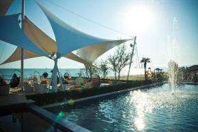 Гостиница The Crescent Beach Hotel  Баку